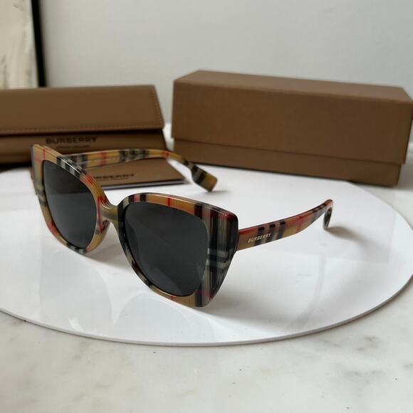 NEW Burberry BE4393 Meryl Check Print Cat Eye Sunglasses - Picture 6 of 10